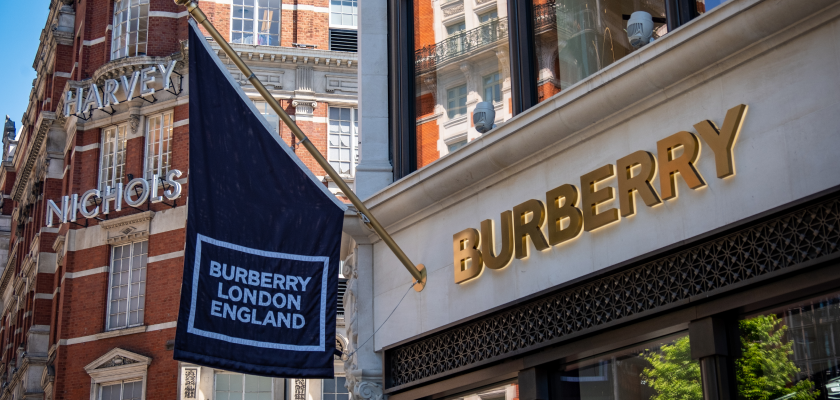 burberrys-over-the-top-digital-marketing-strategy-deluxe-advertising-campaigns